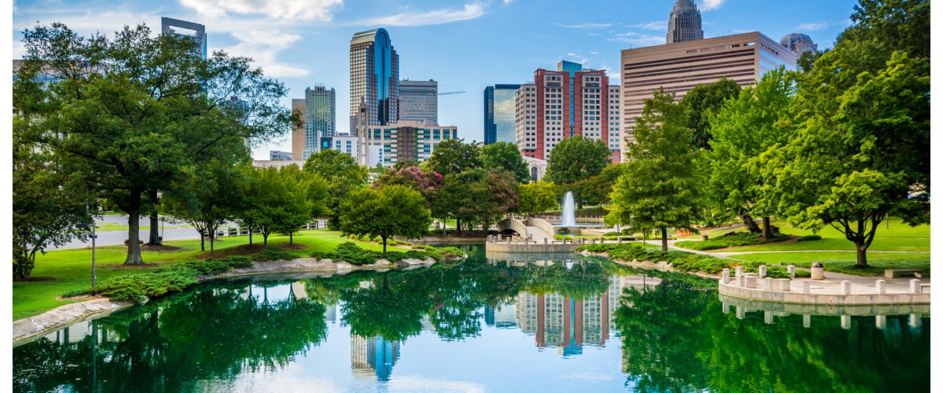 What is the average temperature in charlotte, north carolina?