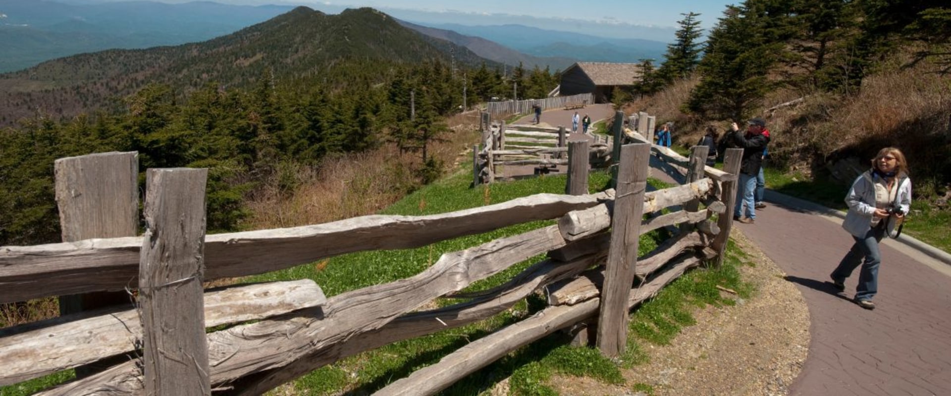 What is the number 1 attraction in north carolina?